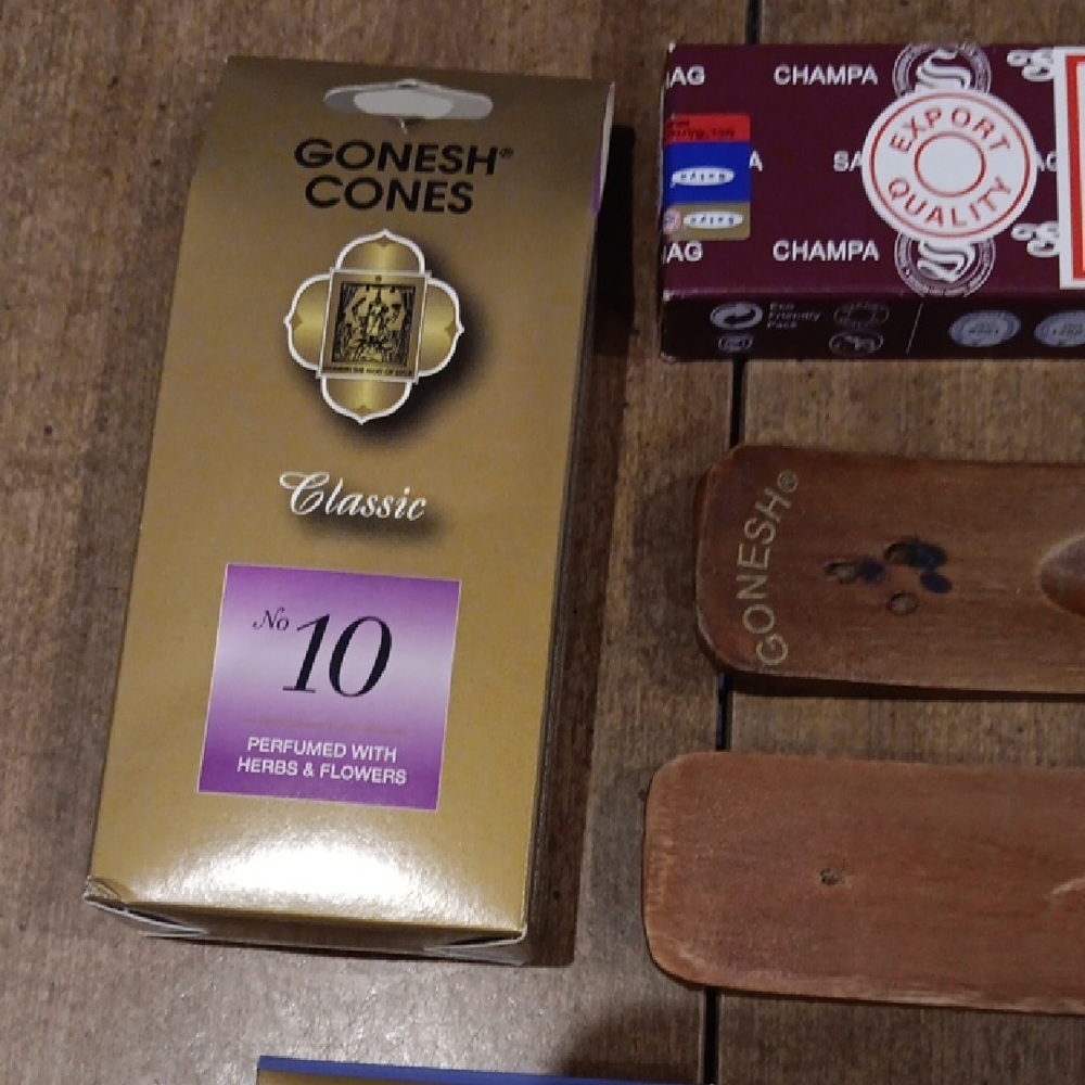 Assorted Incense Sticks Collection - Picture 2 of 6